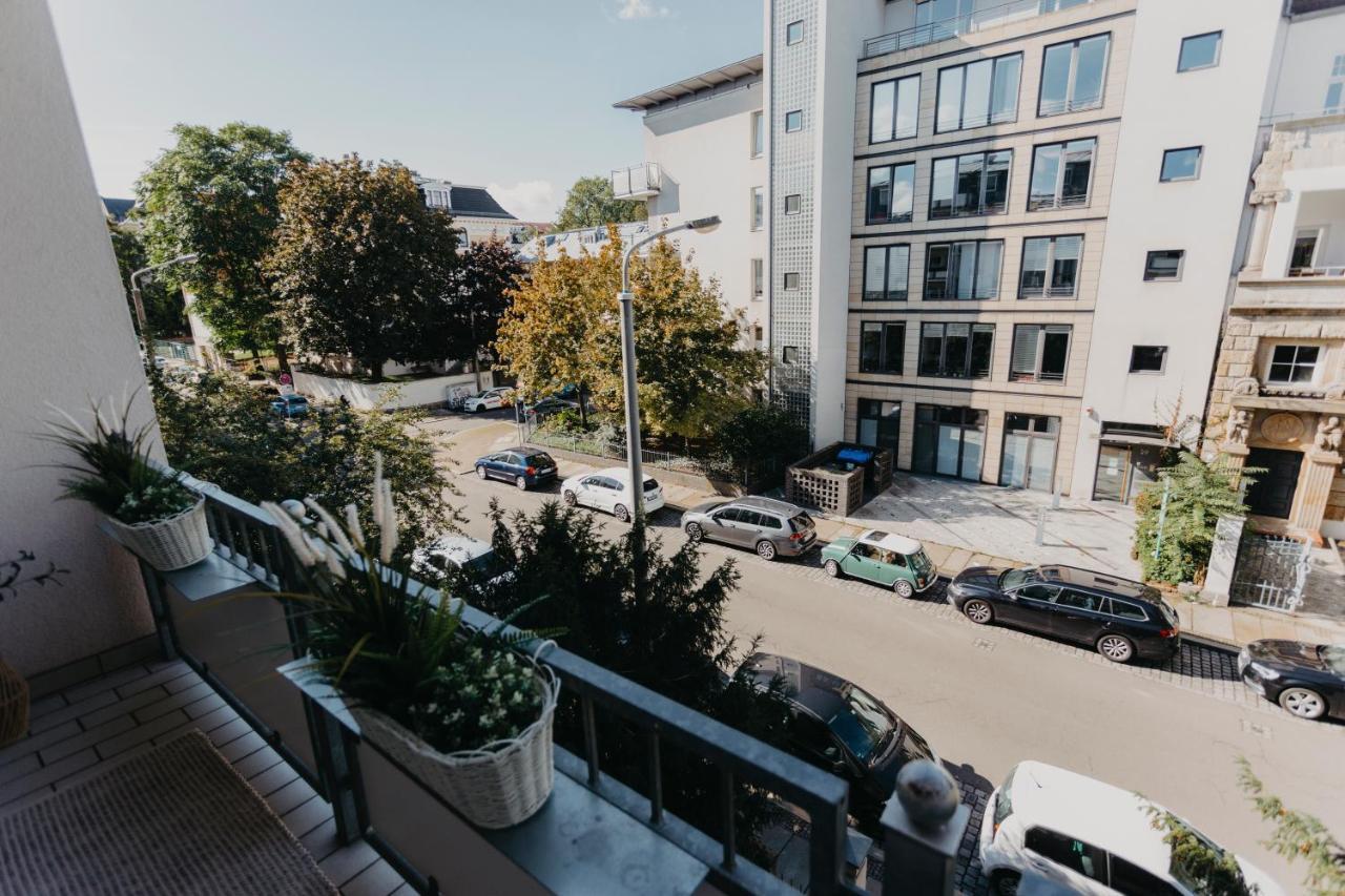 Traber Apartments Im Herzen Leipzigs Balkon Parkplatz Exterior foto